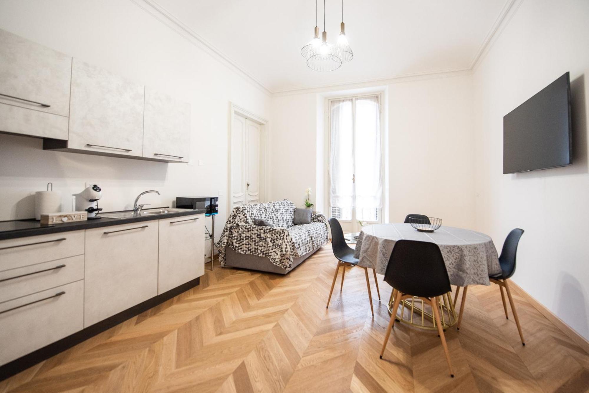 Apartment Bilocale Di Lusso Free Wifi Music And Art Turin